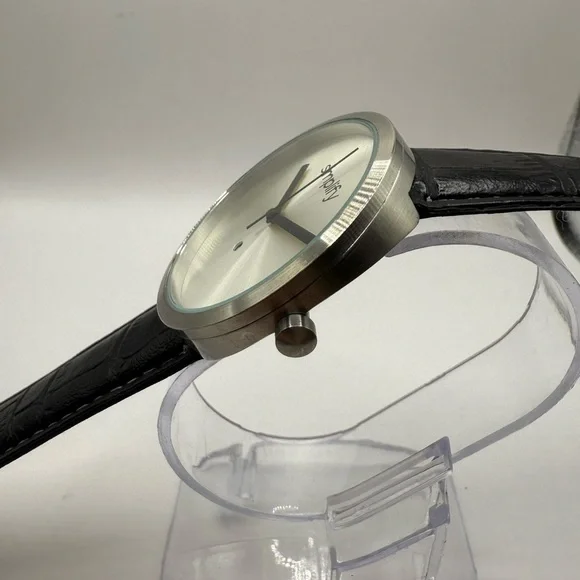 Simplify Black Band Unisex 1000 Series Silver Steel Case Watch (New Battery) - Picture 6 of 11